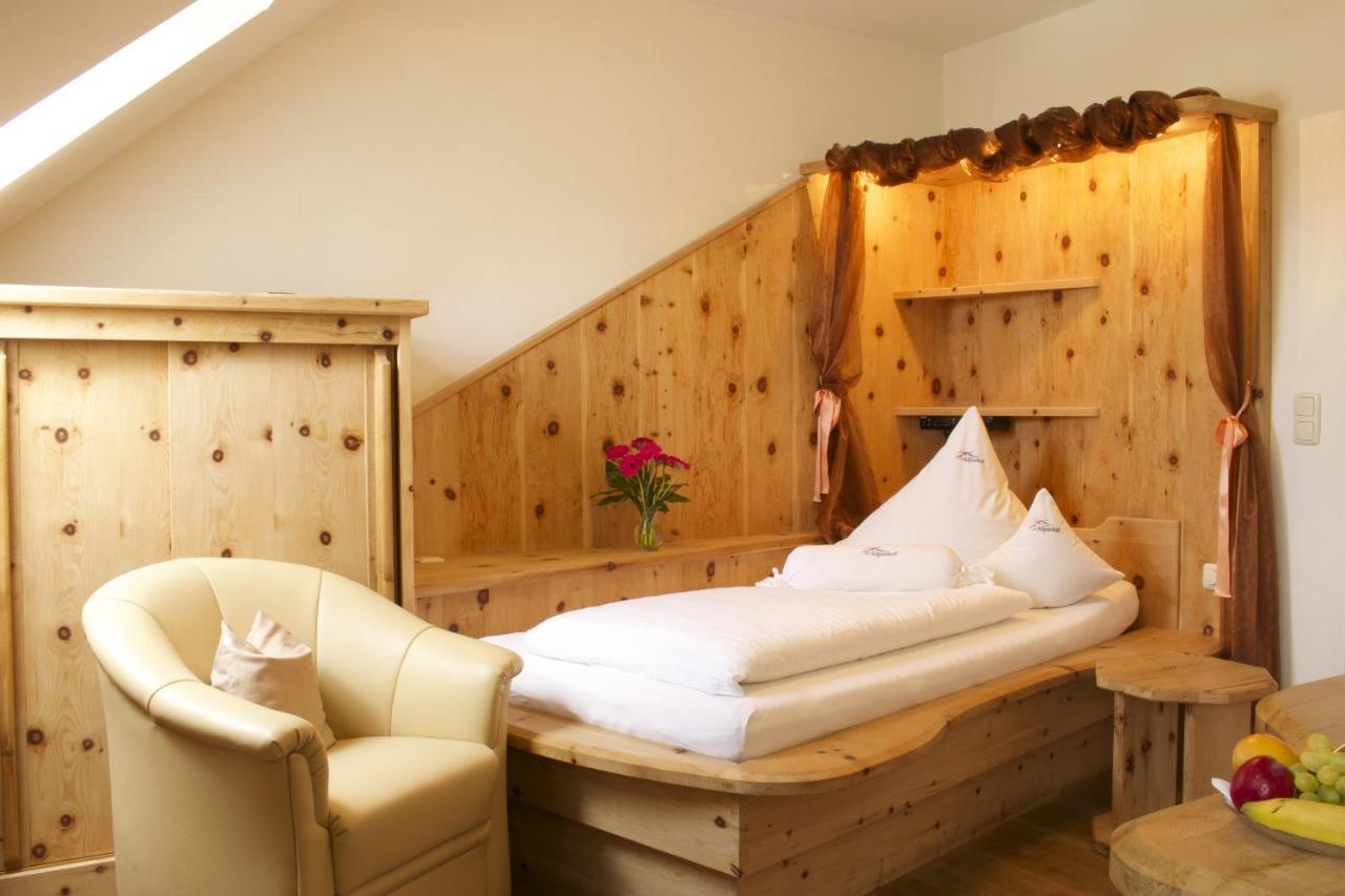 באד וויריסהופן Hotel Alpenhof מראה חיצוני תמונה