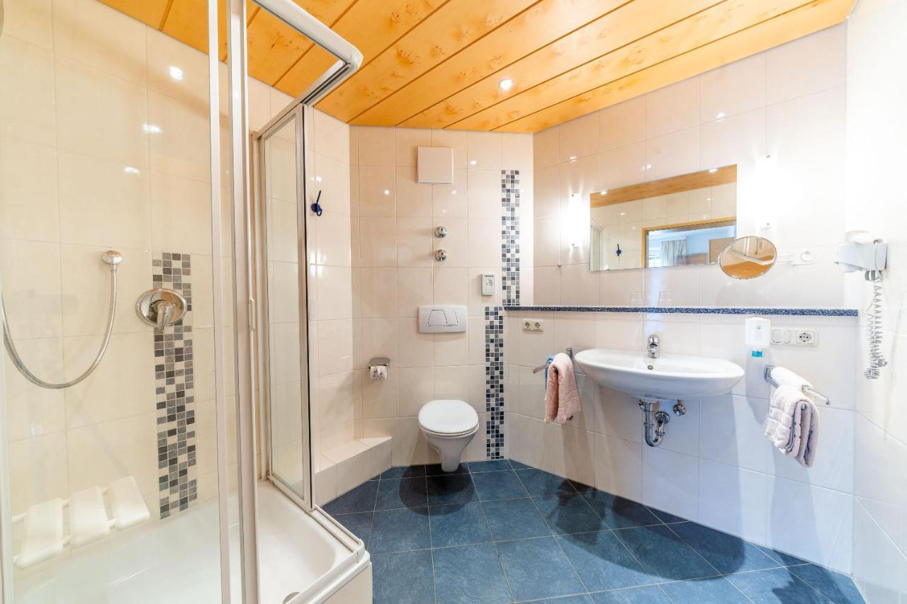 באד וויריסהופן Hotel Alpenhof מראה חיצוני תמונה