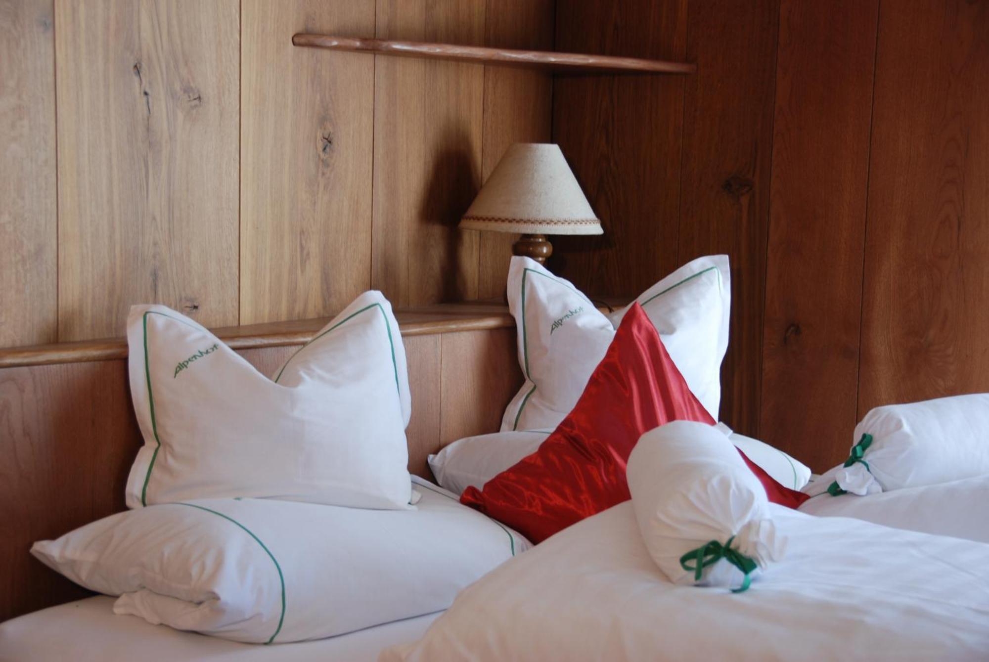 באד וויריסהופן Hotel Alpenhof מראה חיצוני תמונה