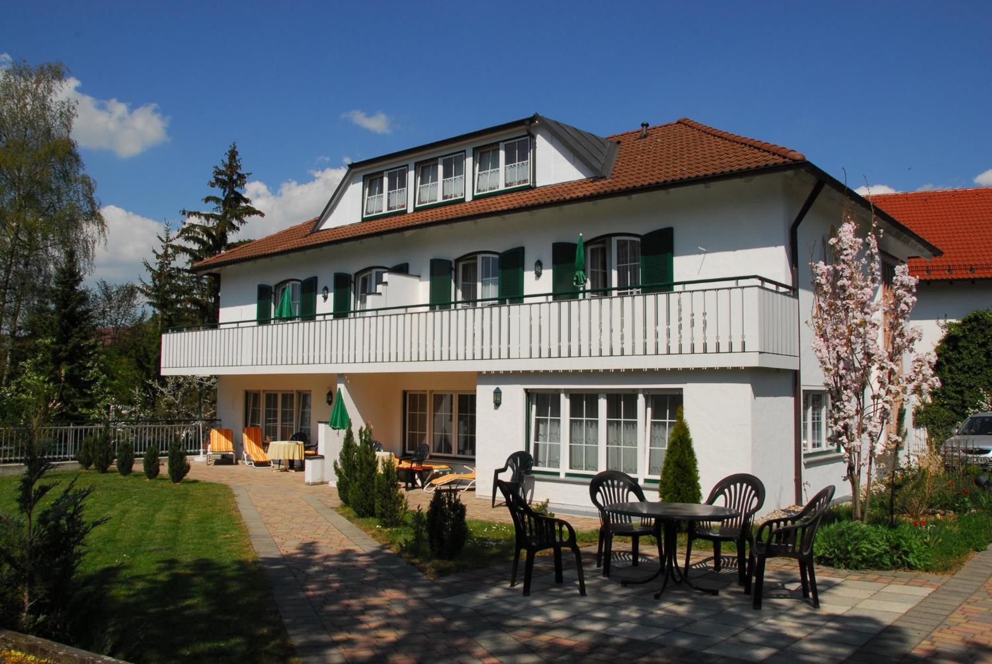 באד וויריסהופן Hotel Alpenhof מראה חיצוני תמונה