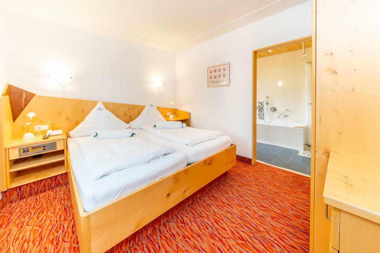 באד וויריסהופן Hotel Alpenhof מראה חיצוני תמונה